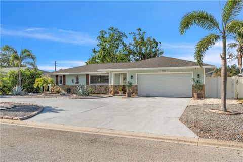 Single Family Residence in BRADENTON FL 7205 POINTE WEST BOULEVARD.jpg