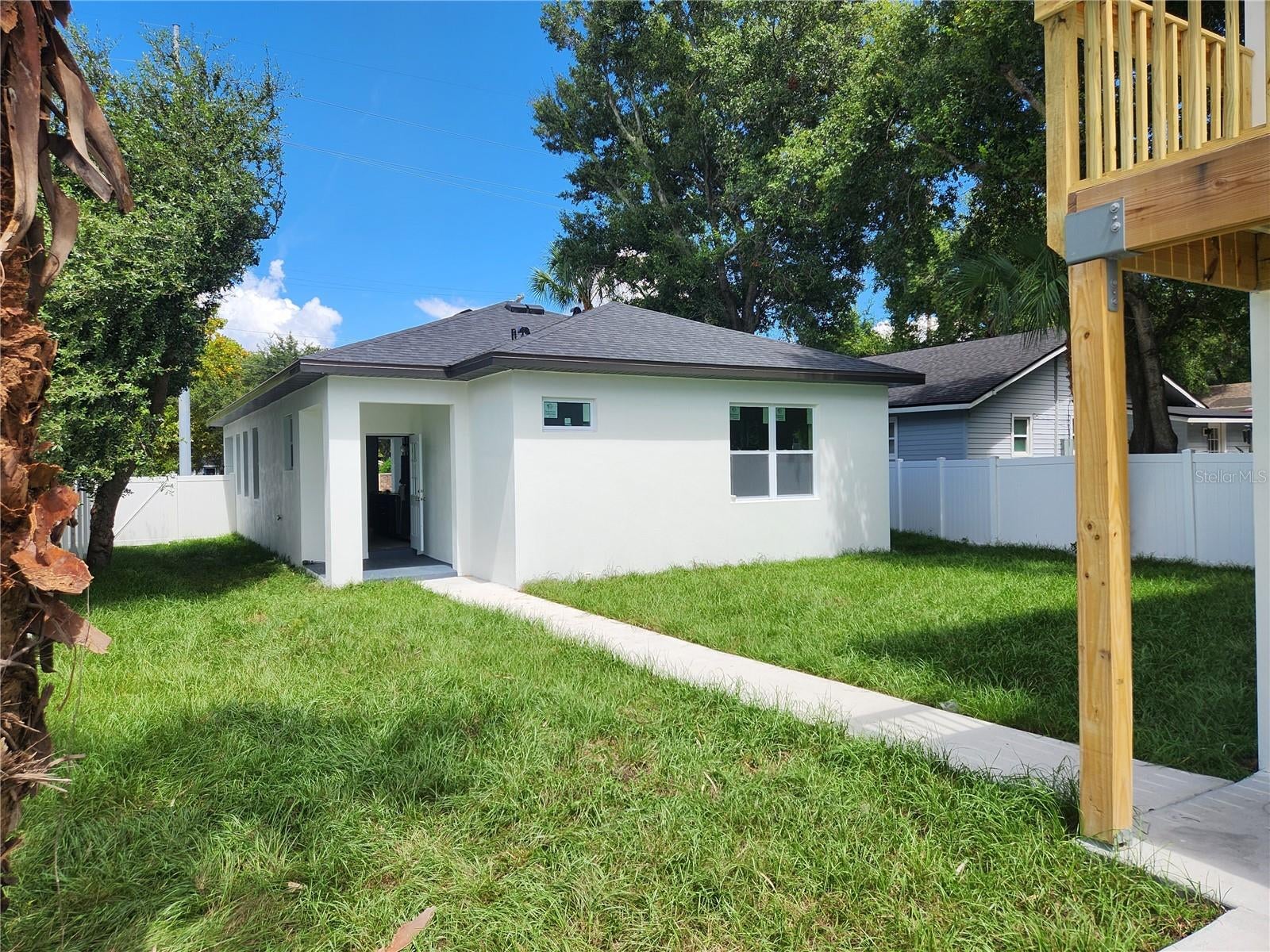926 11 Ave, Saint Petersburg, FL 33705 photo
