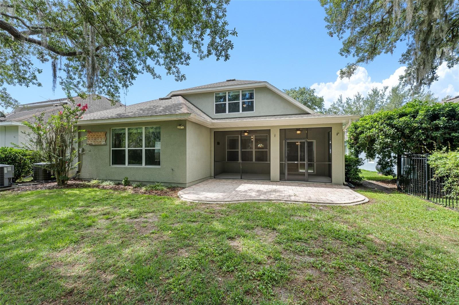 15814 Starling Water Dr, Lithia, FL 33547 photo