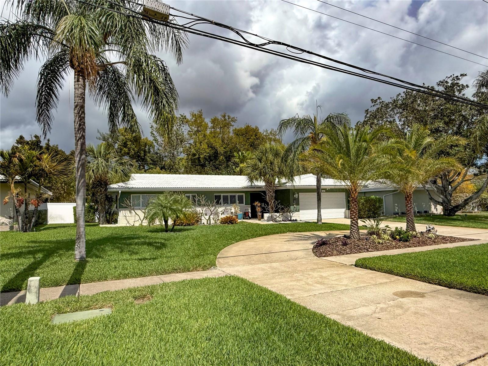 2058 Nursery Rd, Clearwater, FL 33764 photo