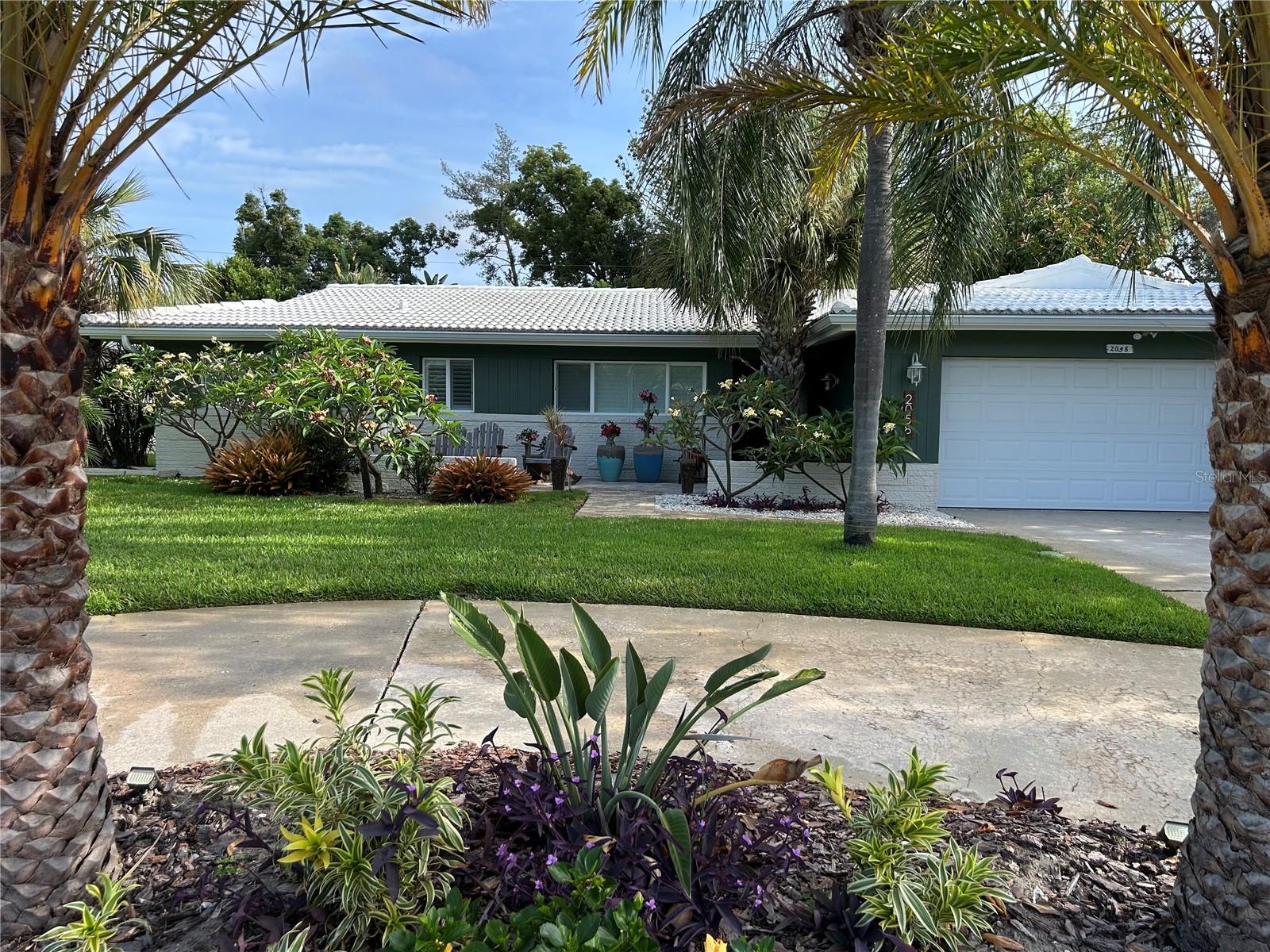 2058 Nursery Rd, Clearwater, FL 33764 photo