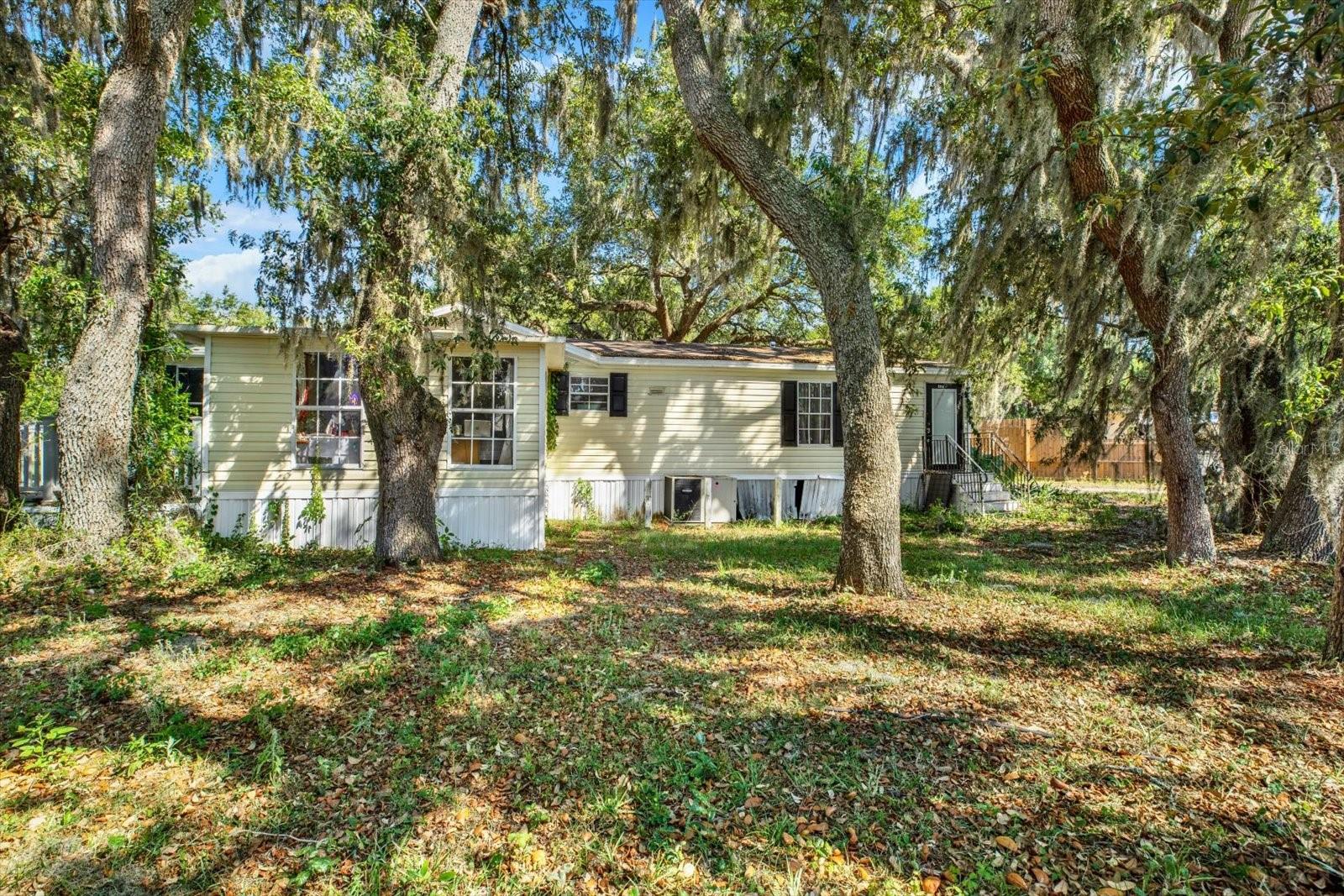 3642 Kalman Dr, Zephyrhills, FL 33541
