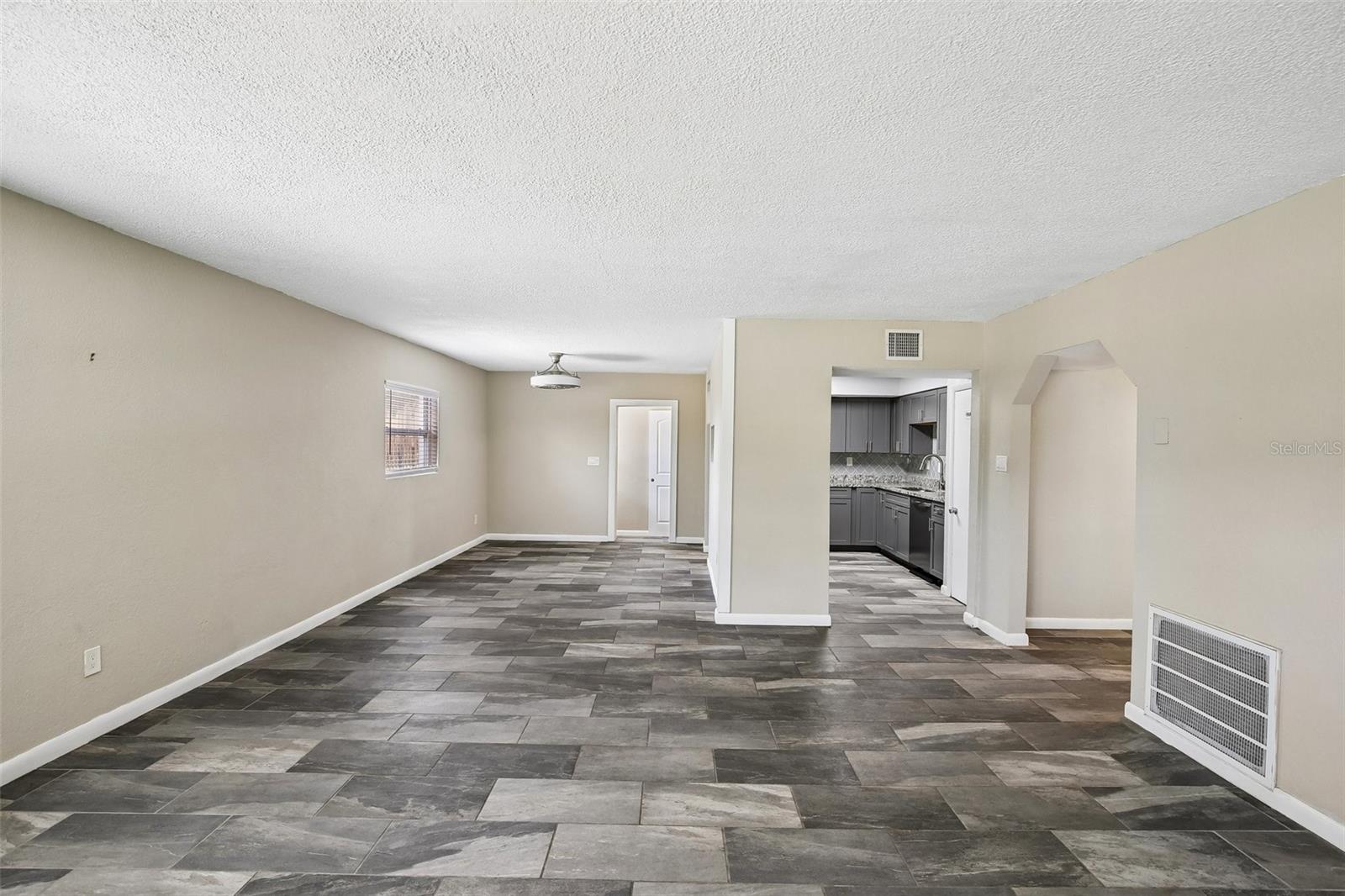 114 Lake Judy Lee Dr, Largo, FL 33771 photo