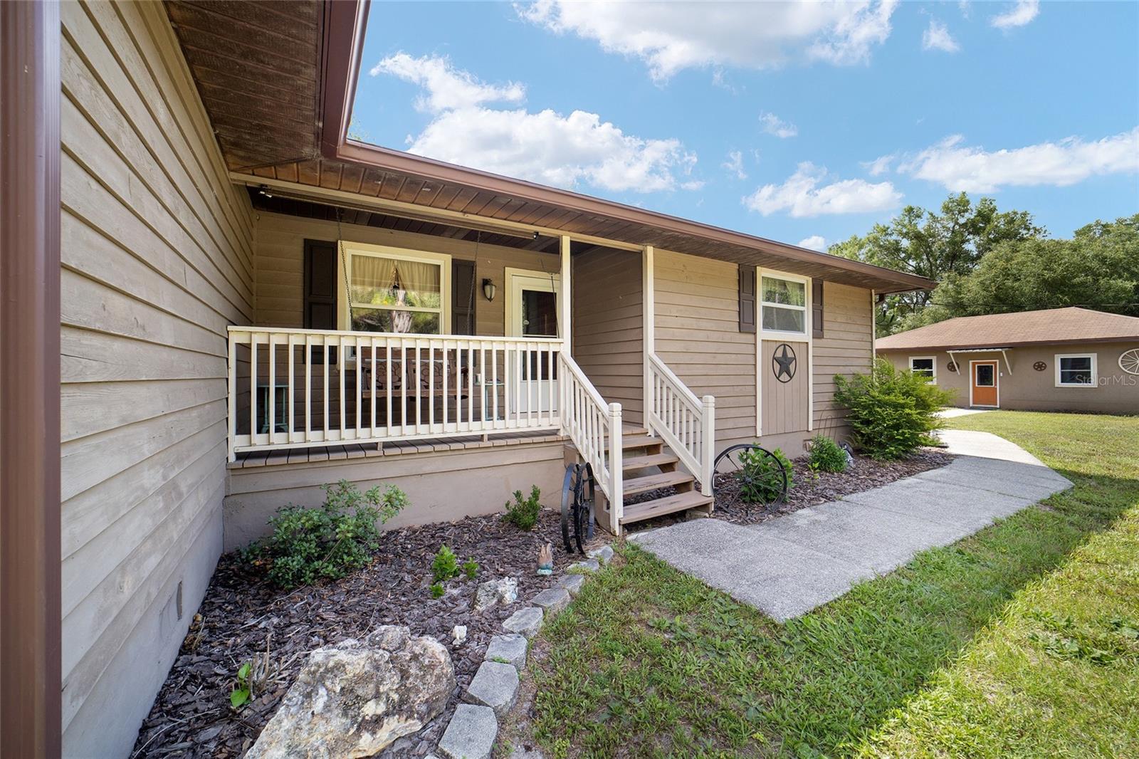 15755 SW 90 Ave, Dunnellon, FL 34432 photo