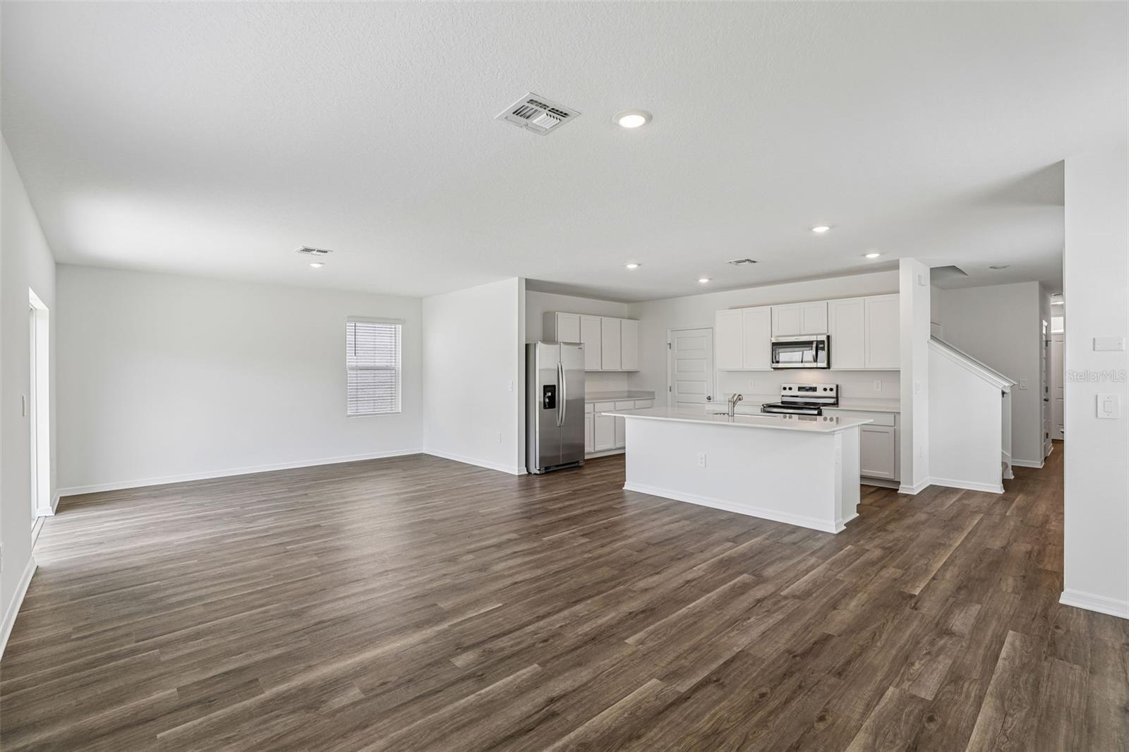 4227 Evernia Rd, Tavares, FL 32778 photo