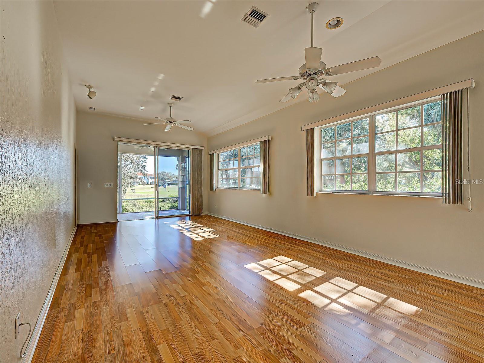 1275 Berkshire Cir, Venice, FL 34292 photo