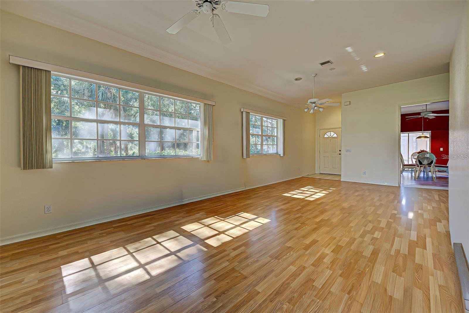 1275 Berkshire Cir, Venice, FL 34292 photo