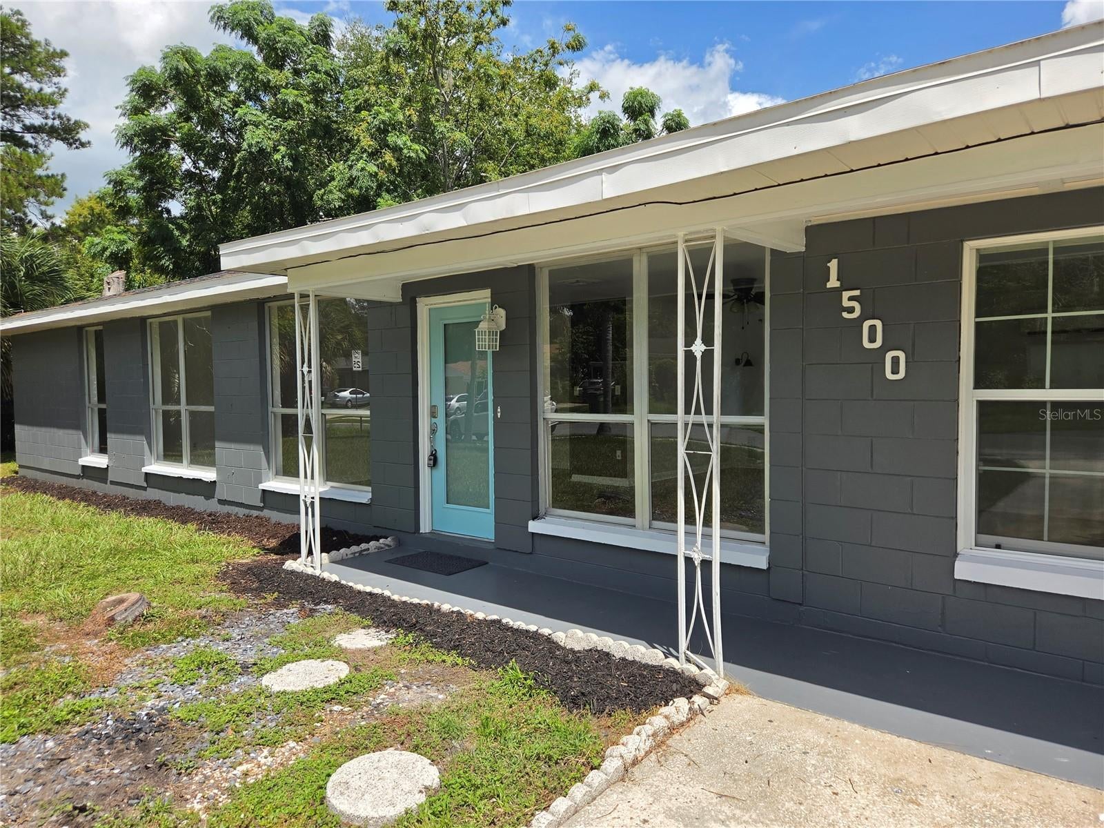 1500 Crest Ave, Leesburg, FL 34748 photo