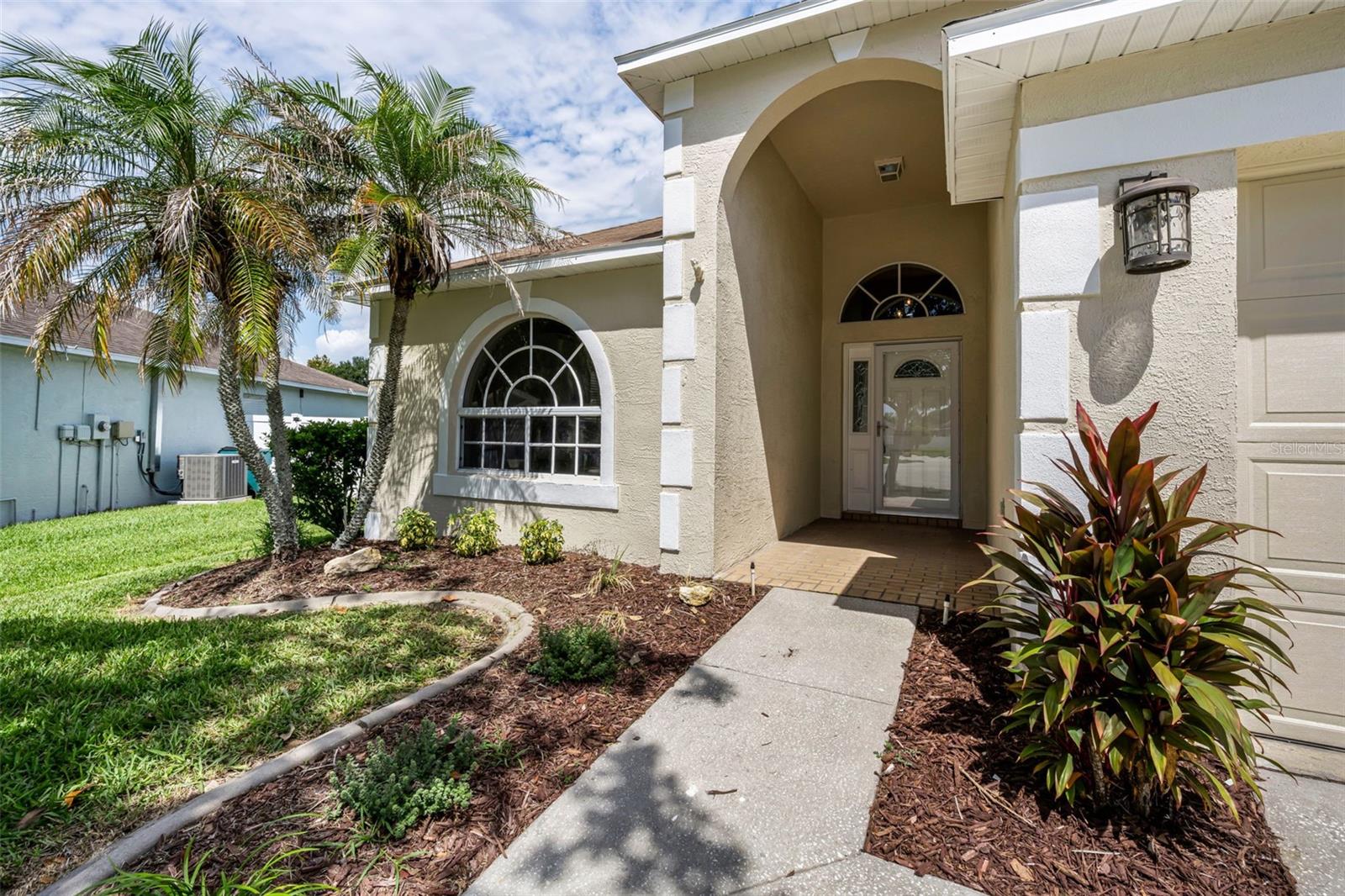 25427 7 Rivers Cir, Land O Lakes, FL 34639 photo