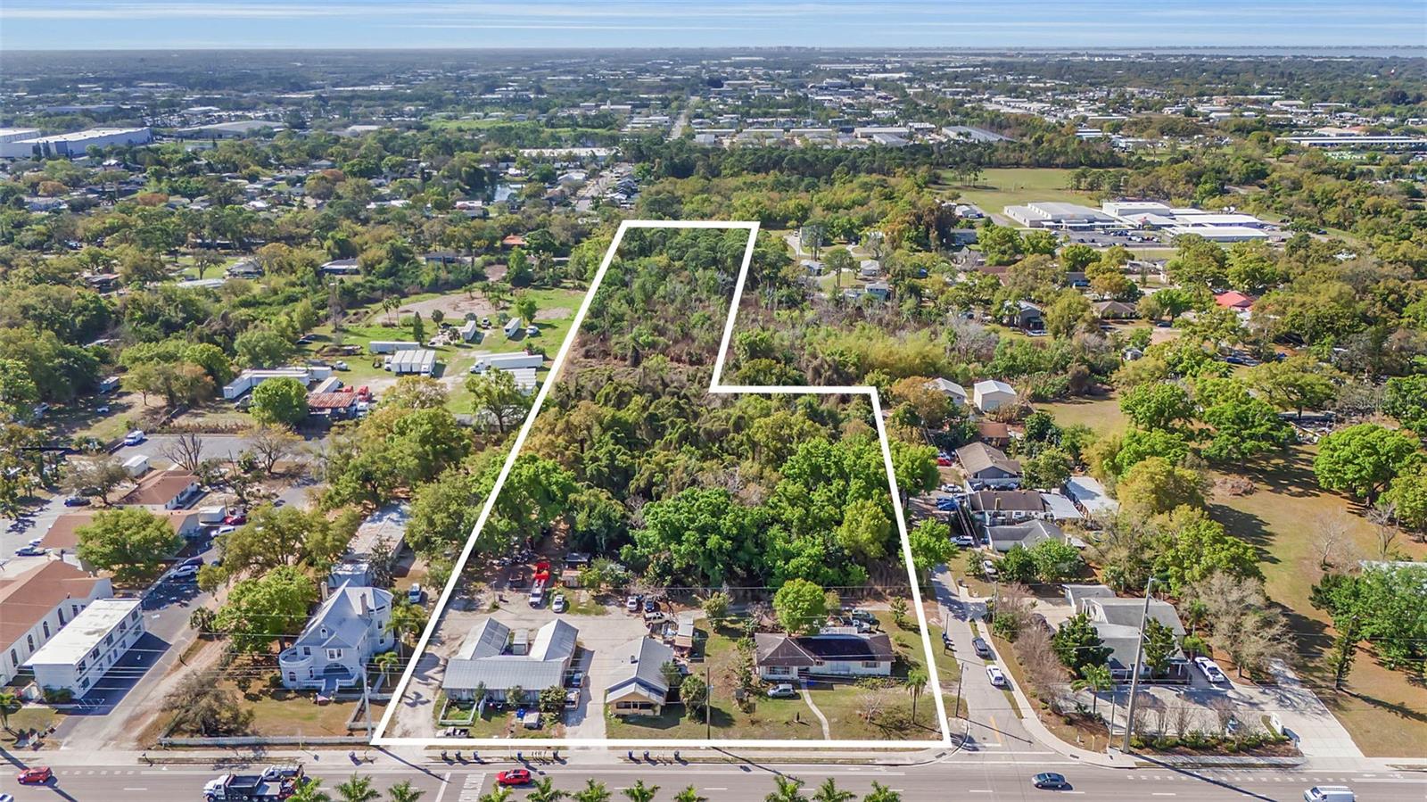 2008 53 Ave, Bradenton, FL 34203