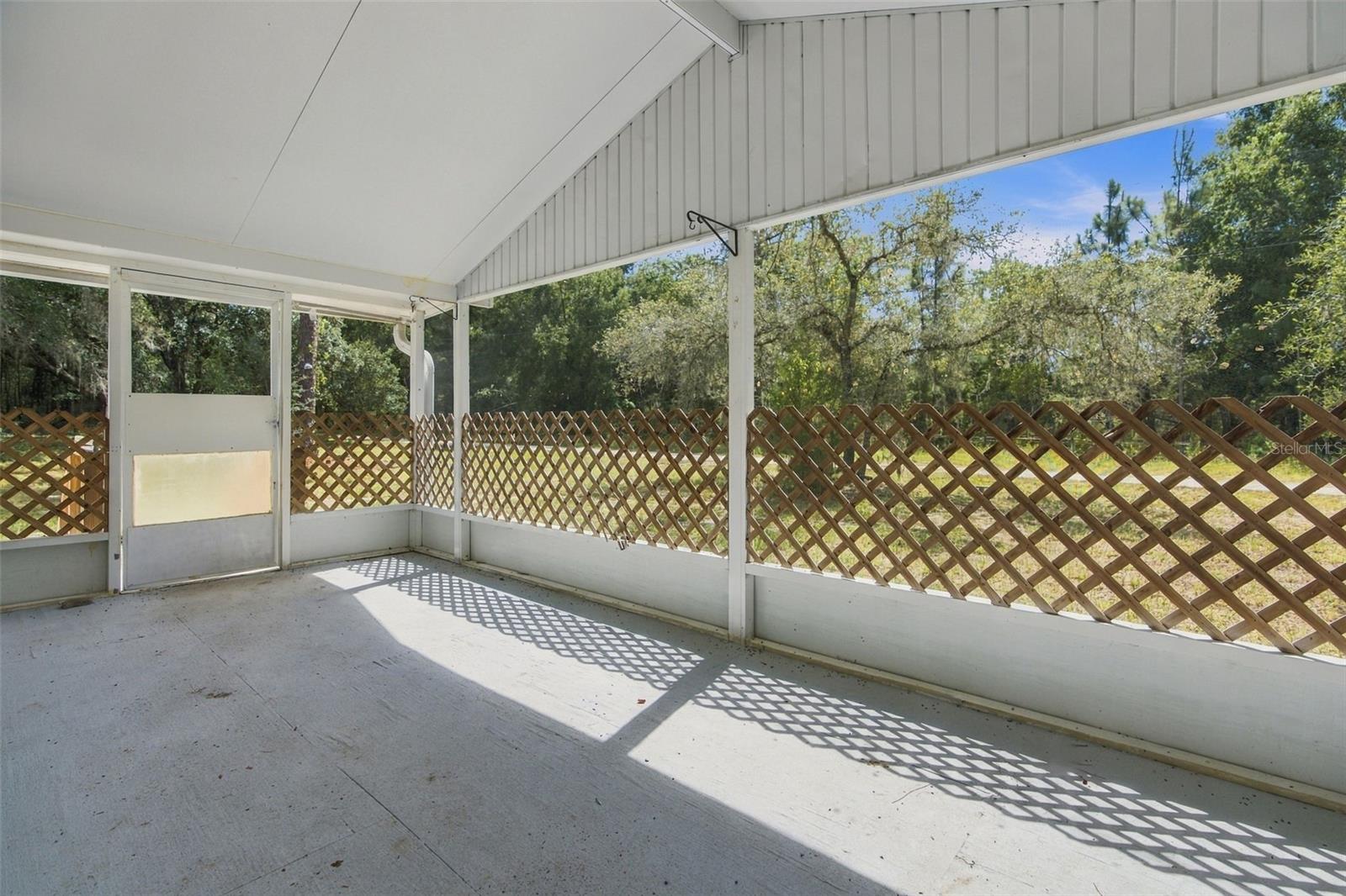 293 E Shawna Ct, Hernando, FL 34442 photo