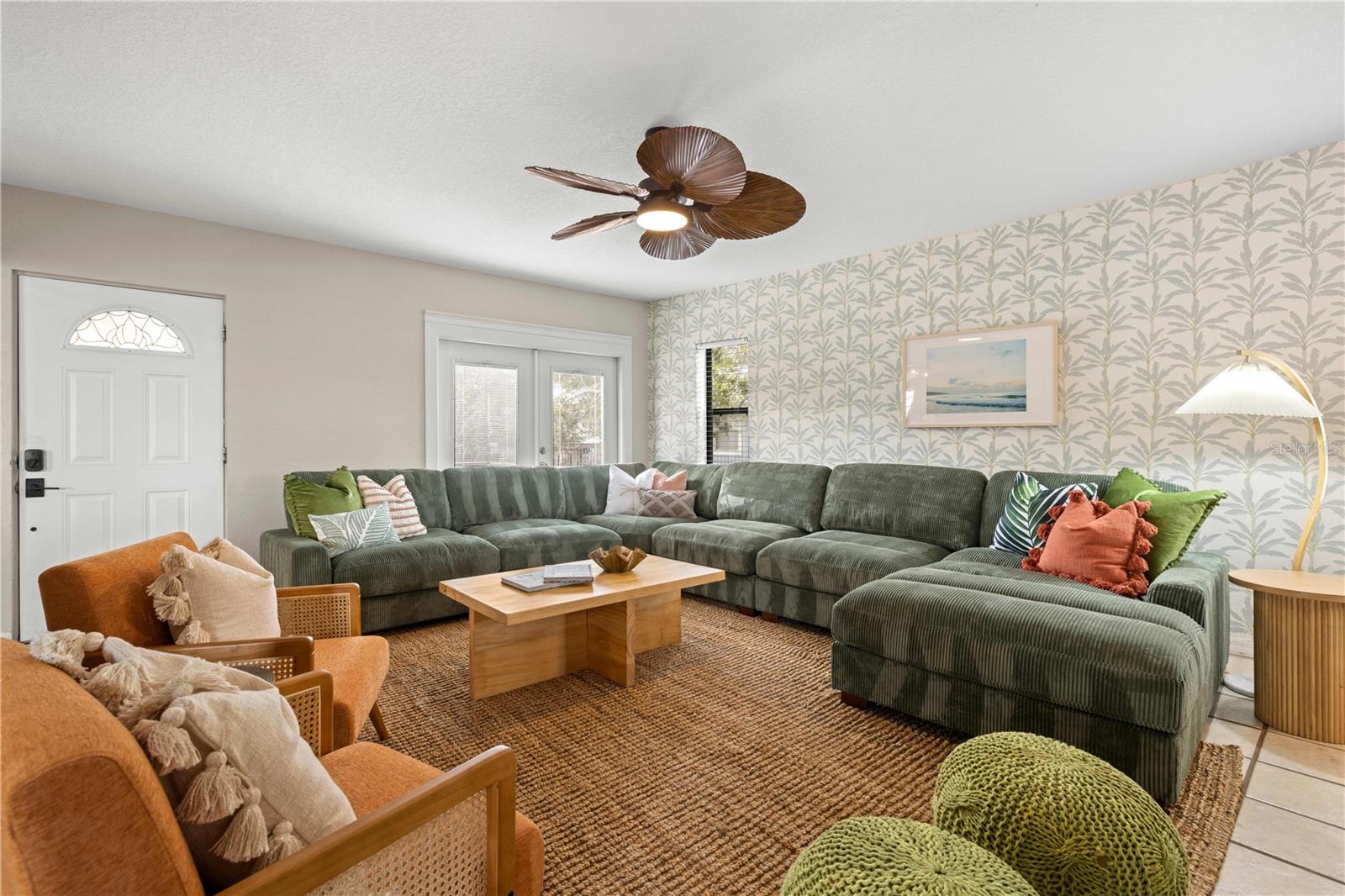 2302 Bay Blvd, Indian Rocks Beach, FL 33785 photo