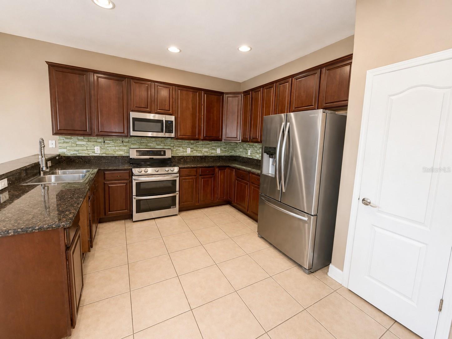 2807 Via Largo Ct, Kissimmee, FL 34744 photo