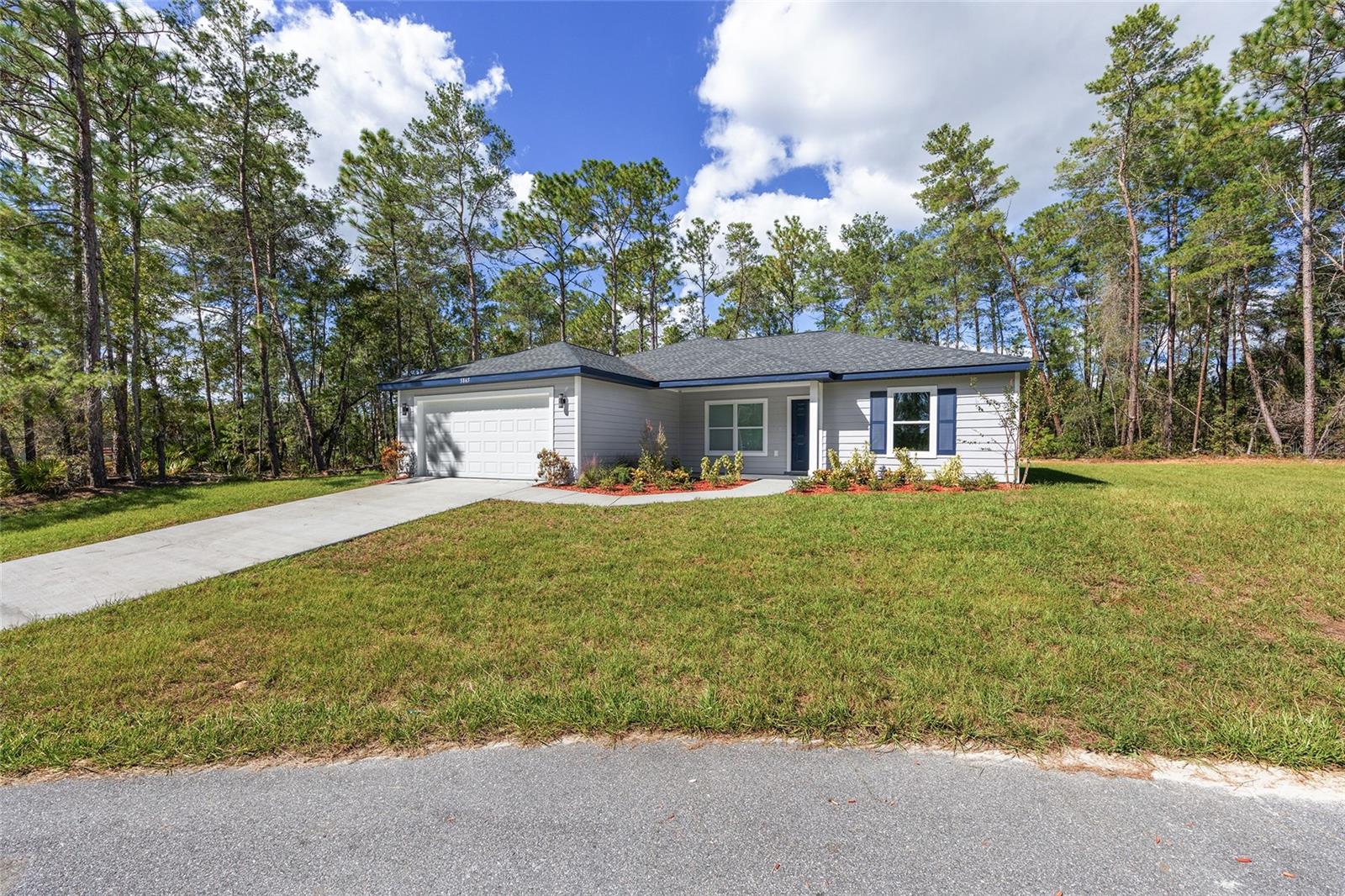 24303 SW Sailboat Dr, Dunnellon, FL 34431 photo