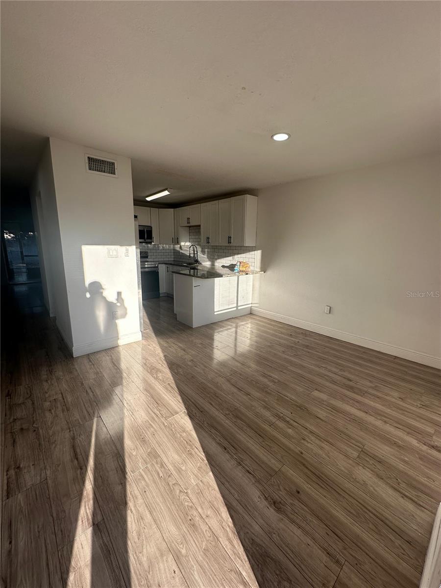 5064 Downing St #4, Orlando, FL 32839 photo