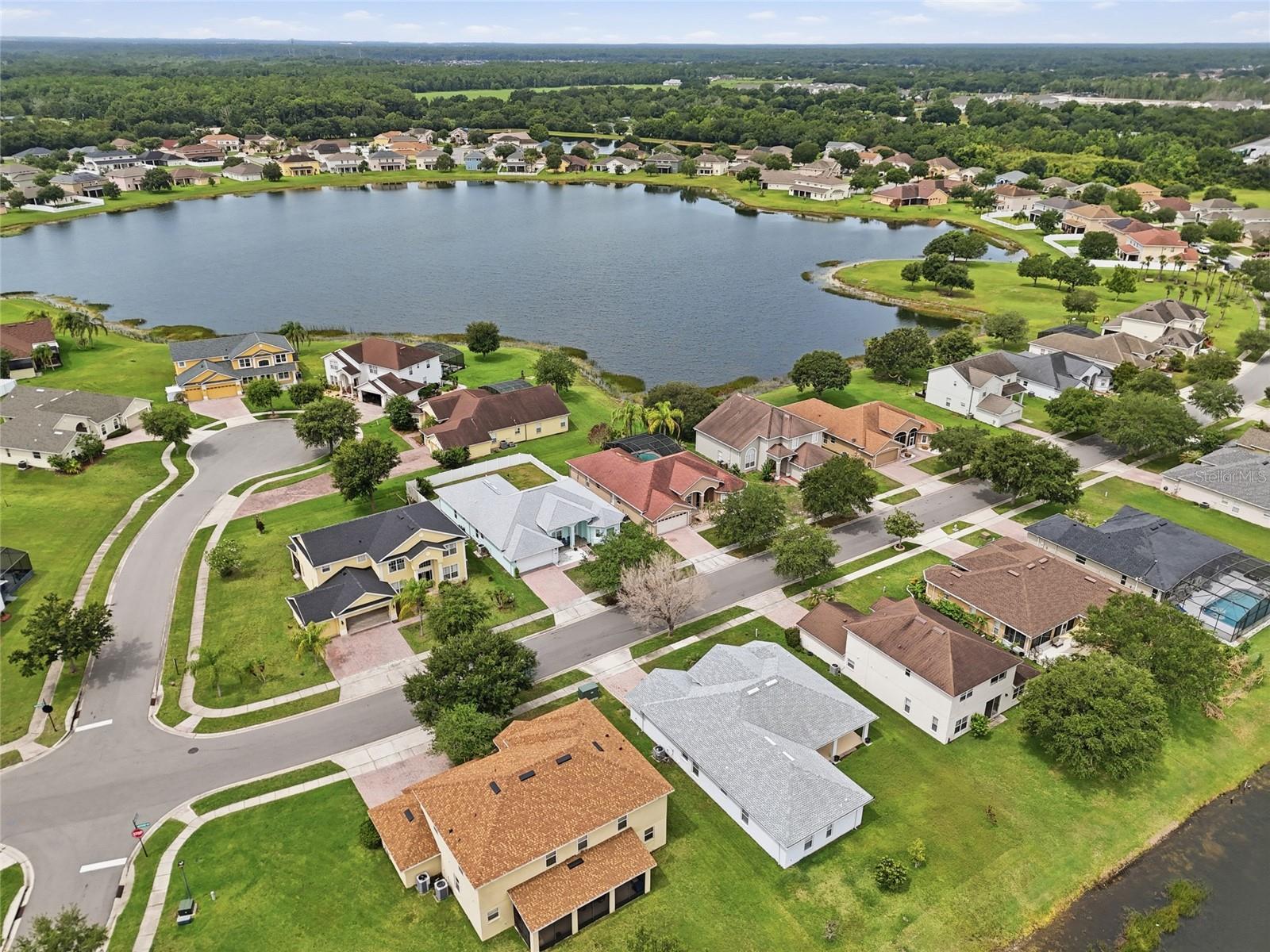 2901 Sweetspire Cir, Kissimmee, FL 34746 photo