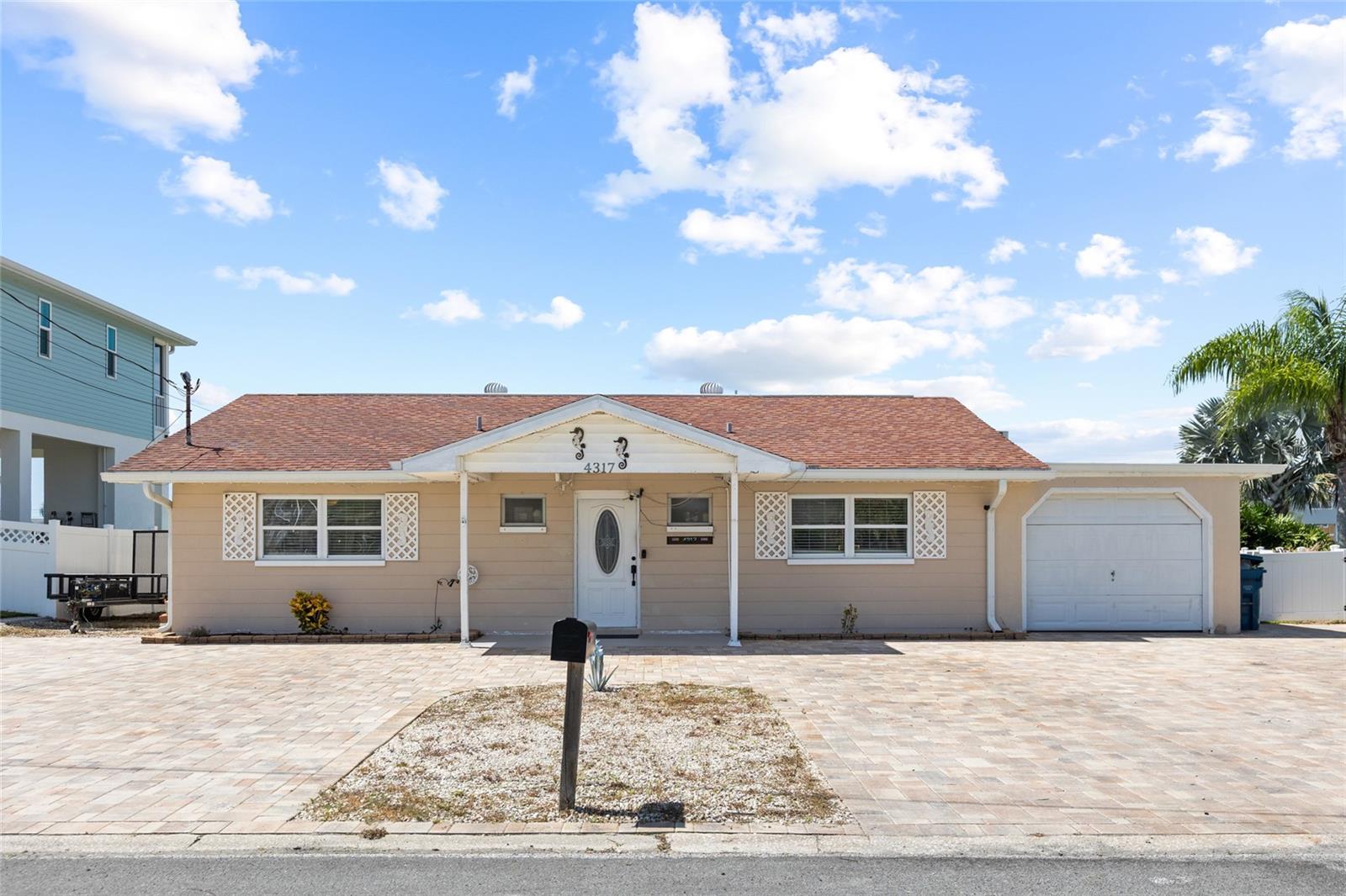 4317 Biscayne Dr, Hernando Beach, FL 34607