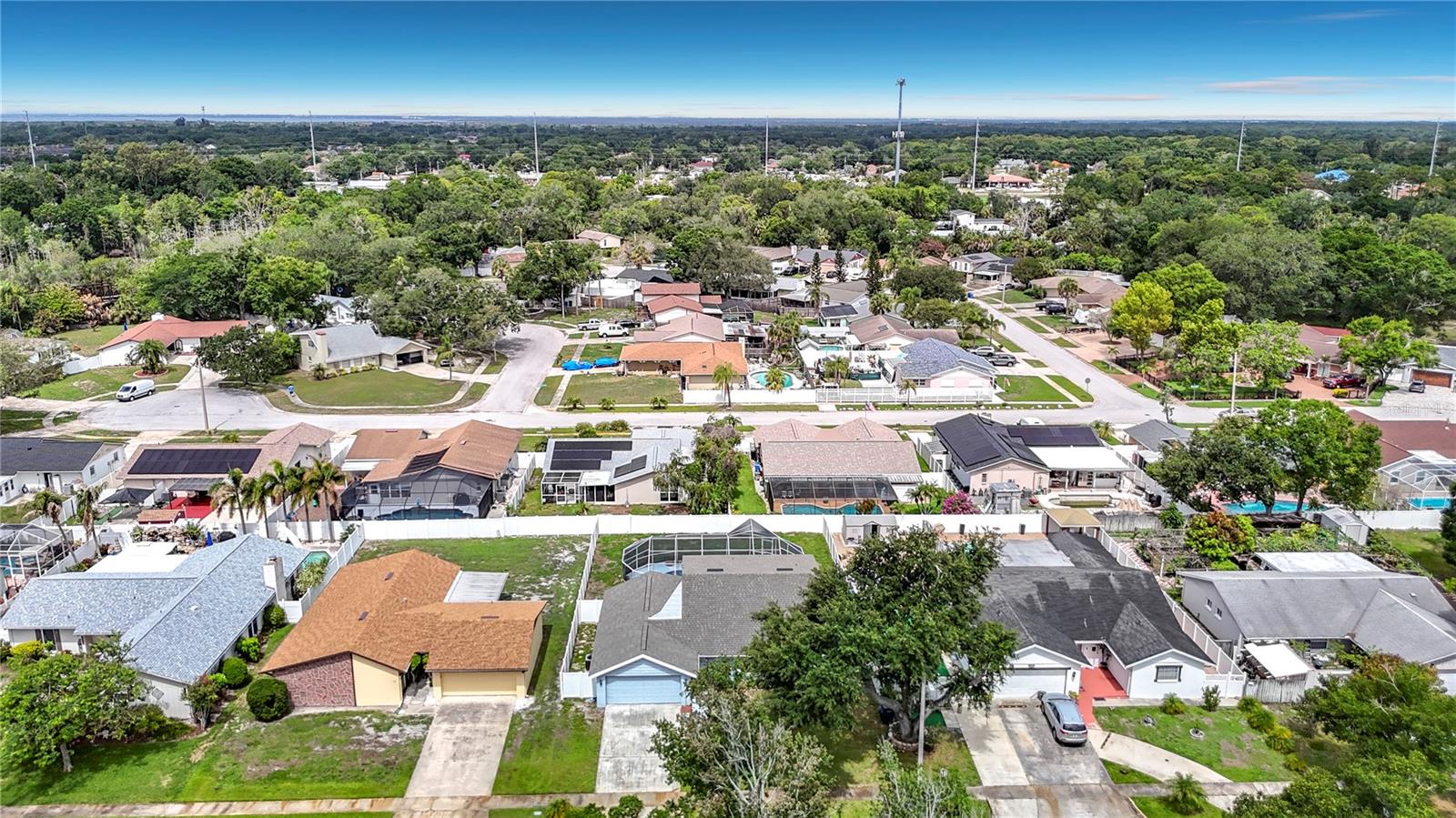 7010 Cobblewood Ct, Tampa, FL 33615 photo