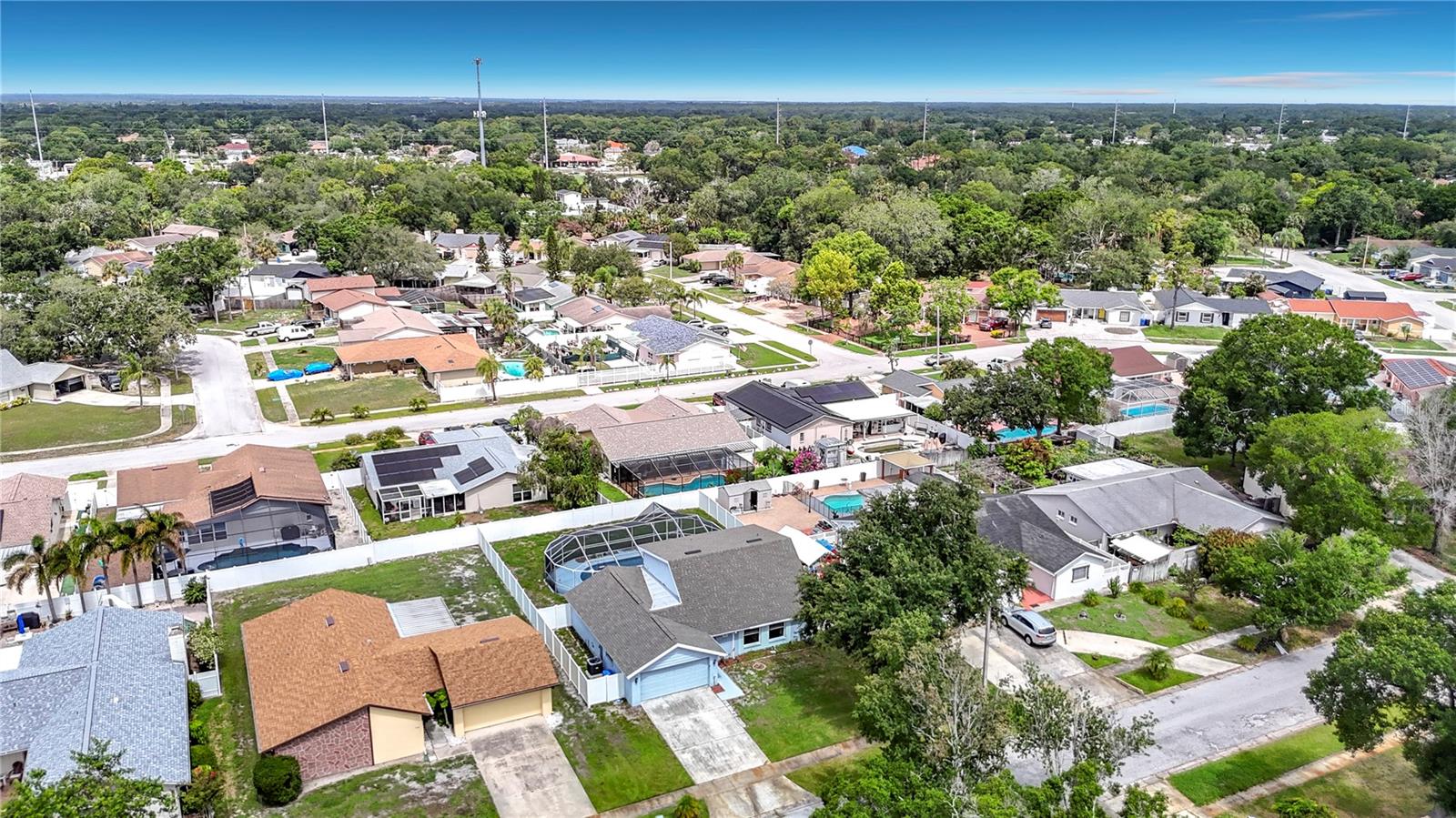 7010 Cobblewood Ct, Tampa, FL 33615 photo
