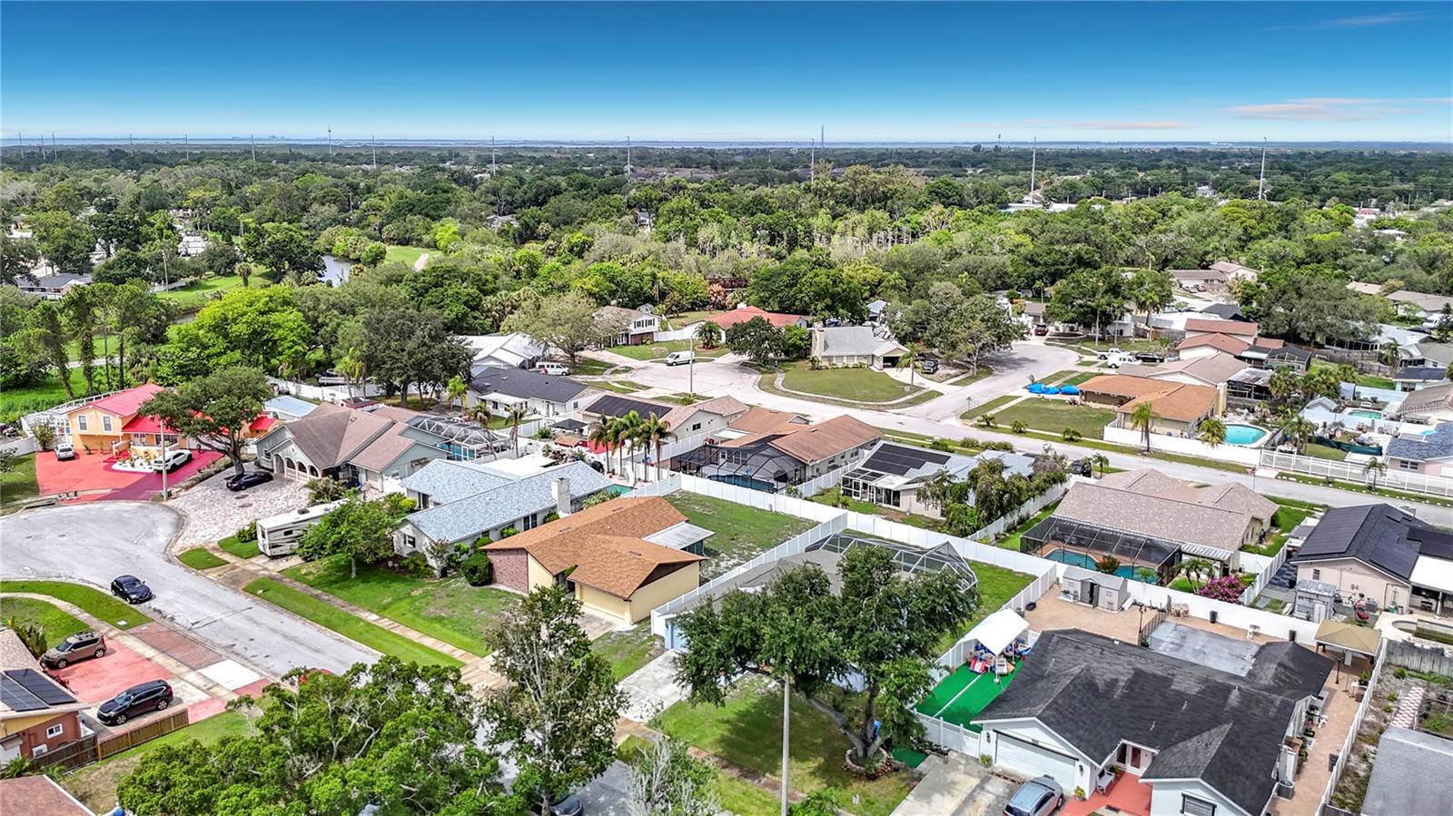 7010 Cobblewood Ct, Tampa, FL 33615 photo