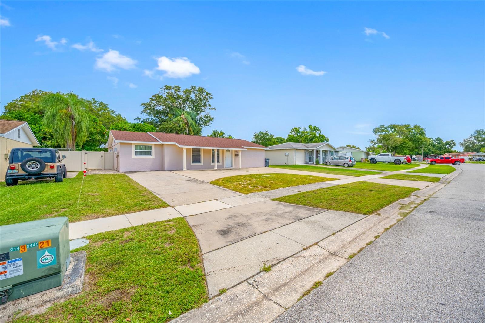 8339 Drycreek Dr, Tampa, FL 33615 photo
