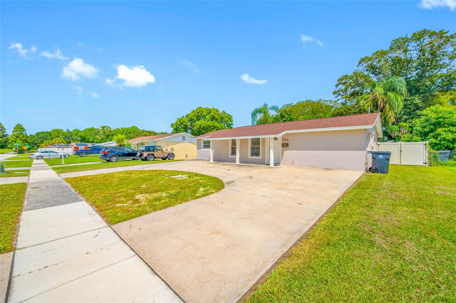 8339 Drycreek Dr, Tampa, FL 33615 photo