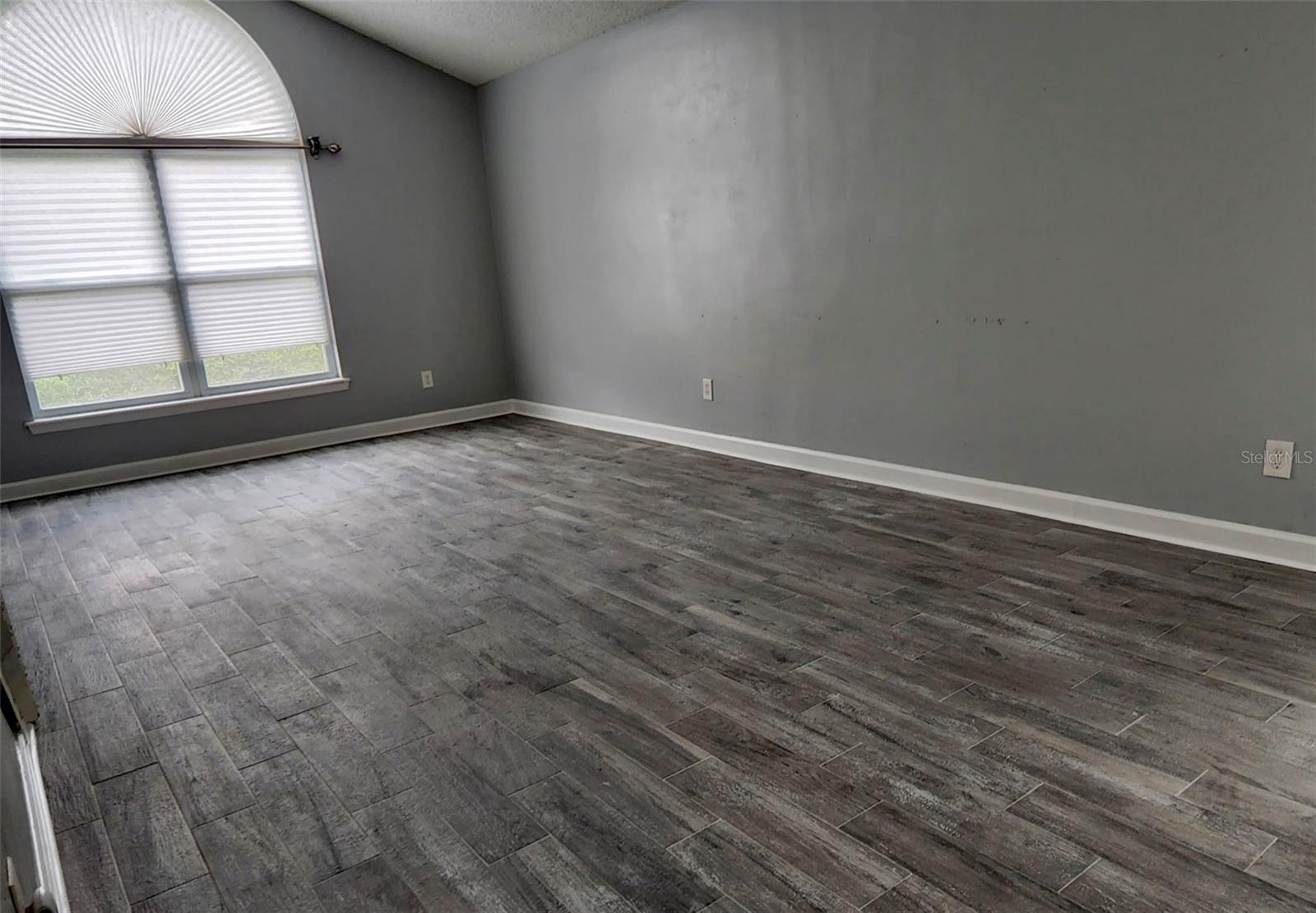 8070 Village Green Rd, Orlando, FL 32818 photo