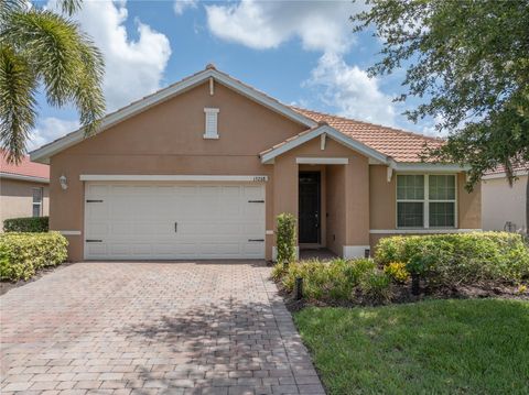 Single Family Residence in ALVA FL 15268 YELLOW WOOD DRIVE.jpg