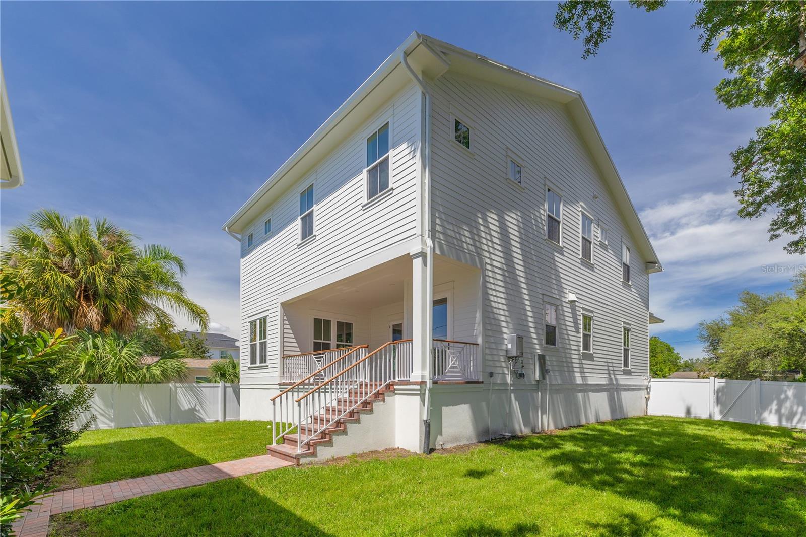 808 39 Ave, Saint Petersburg, FL 33703 photo