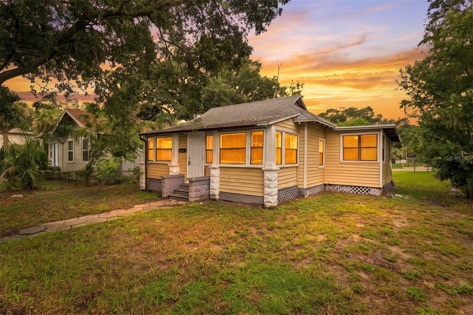 1521 12 St, Saint Petersburg, FL 33705