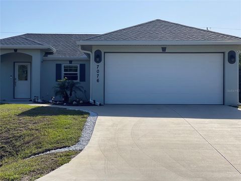 Single Family Residence in ENGLEWOOD FL 7076 NICHOLS STREET.jpg
