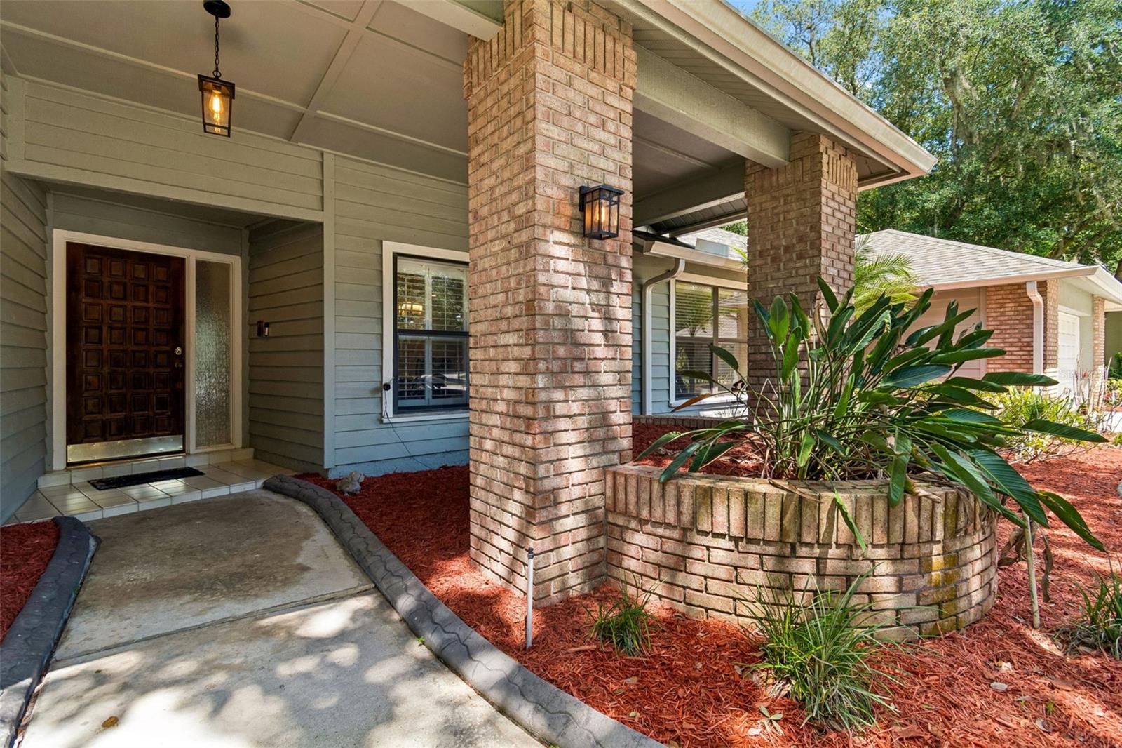 5804 Ainsworth Ct, Tampa, FL 33647 photo