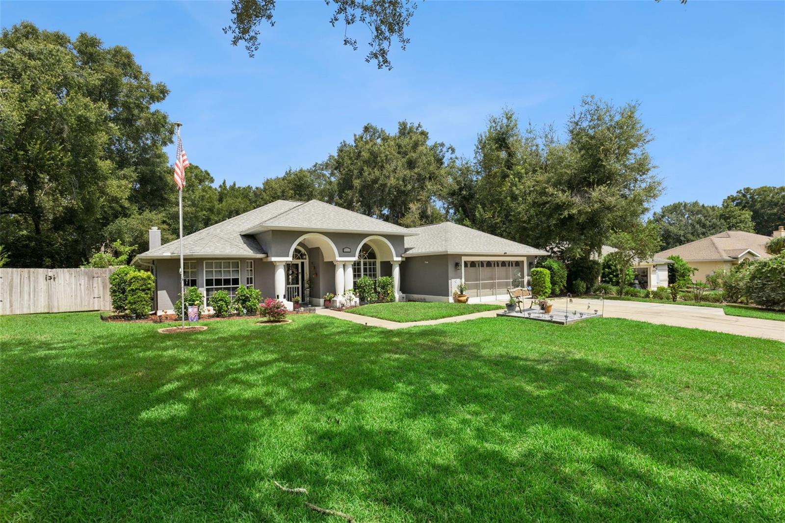 33440 Lake Bend Cir, Leesburg, FL 34788 photo