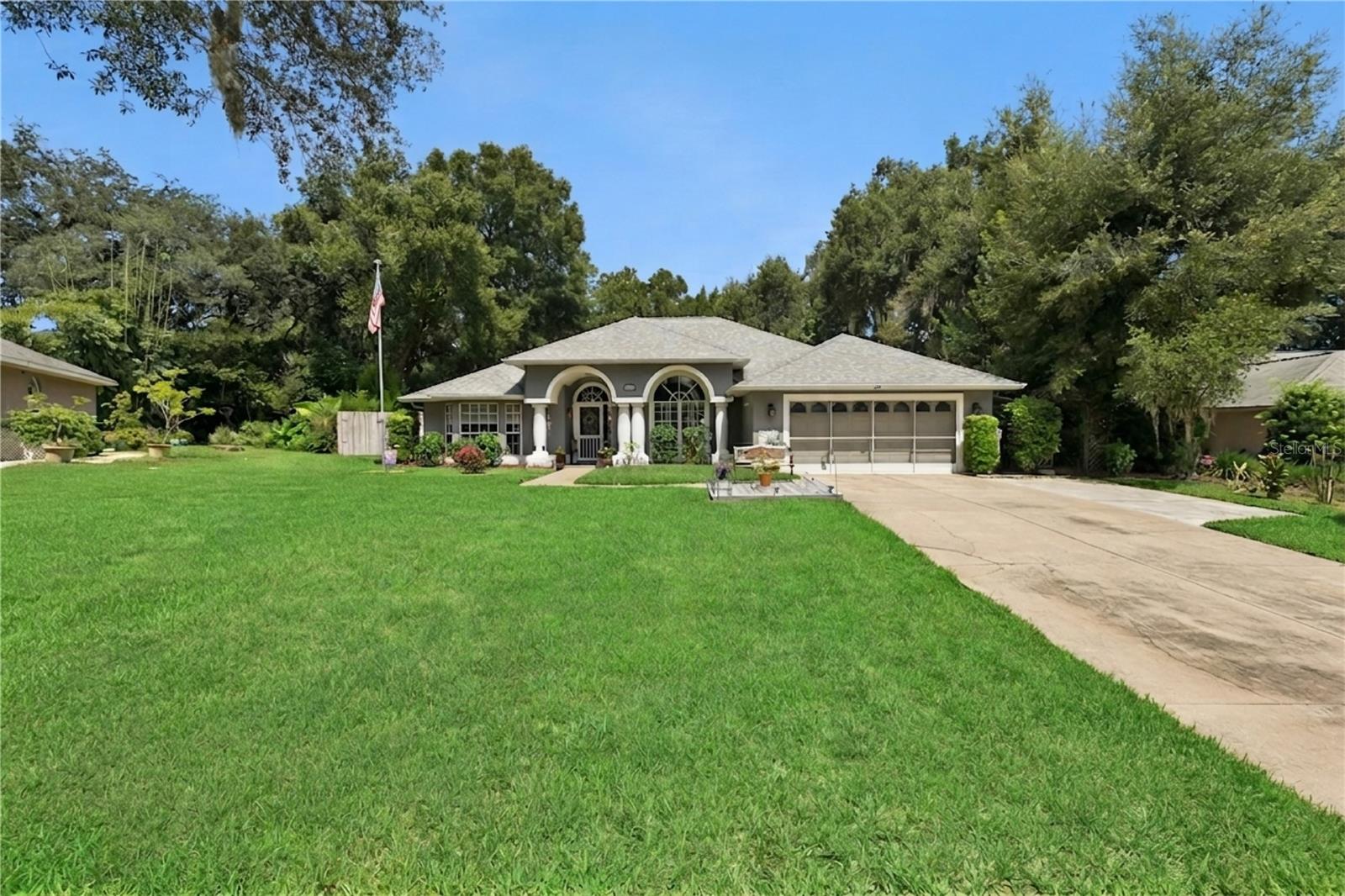 33440 Lake Bend Cir, Leesburg, FL 34788 photo