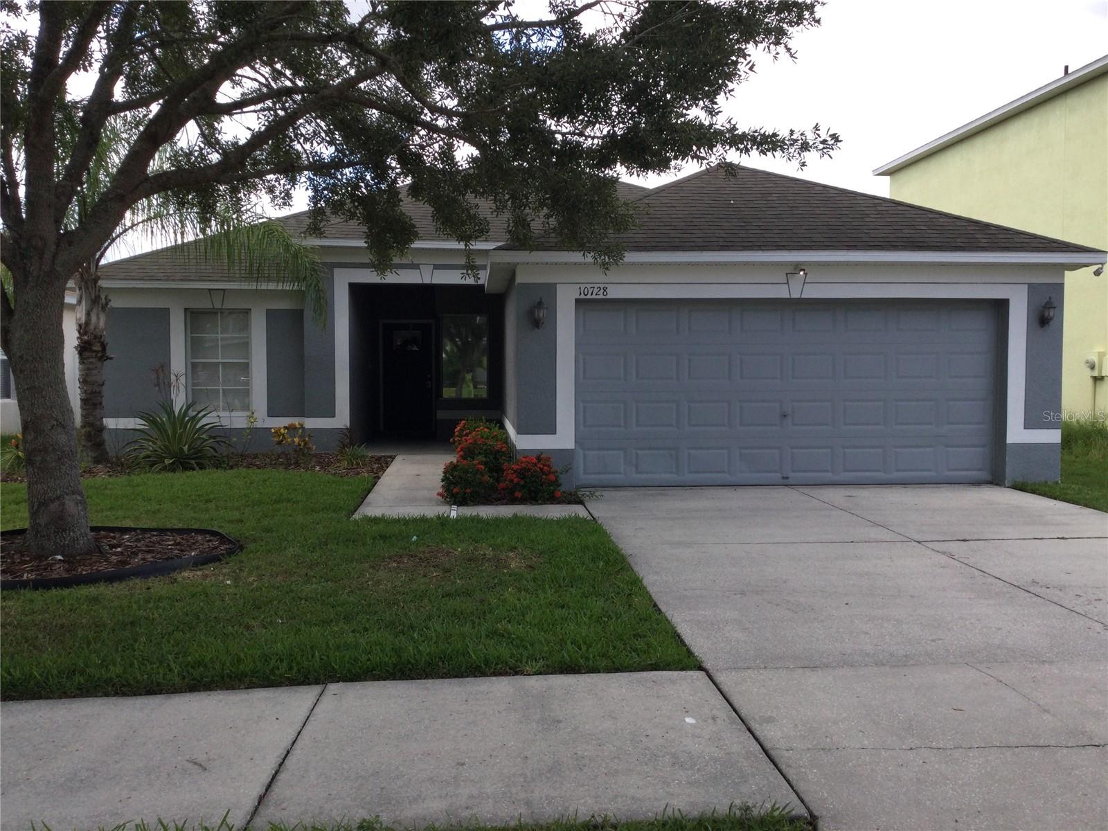 10728 Shady Preserve Dr, Riverview, FL 33579