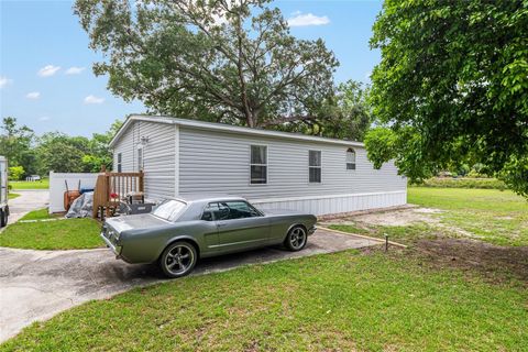 Manufactured Home in NEWBERRY FL 610 NW 251ST STREET 39.jpg