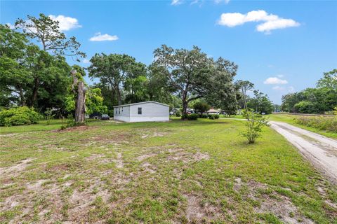 Manufactured Home in NEWBERRY FL 610 NW 251ST STREET 42.jpg