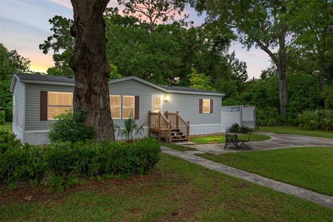 Manufactured Home in NEWBERRY FL 610 NW 251ST STREET 1.jpg