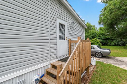 Manufactured Home in NEWBERRY FL 610 NW 251ST STREET 38.jpg