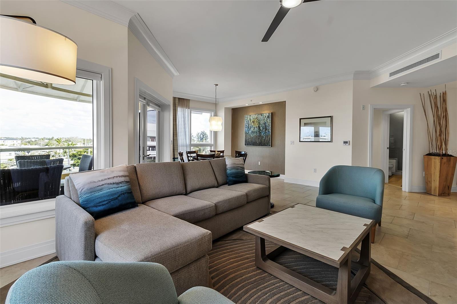 915 Seaside Dr #410 WEEKS 4 7, Sarasota, FL 34242 photo