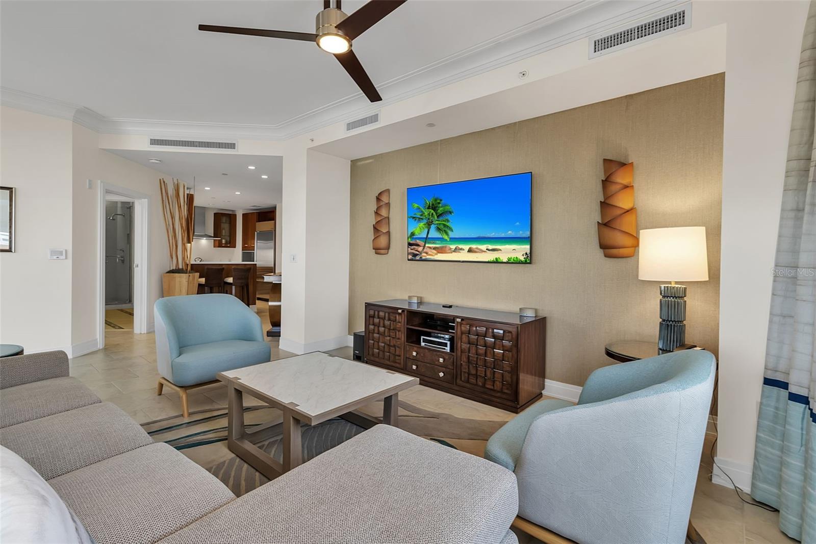 915 Seaside Dr #410 WEEKS 4 7, Sarasota, FL 34242 photo
