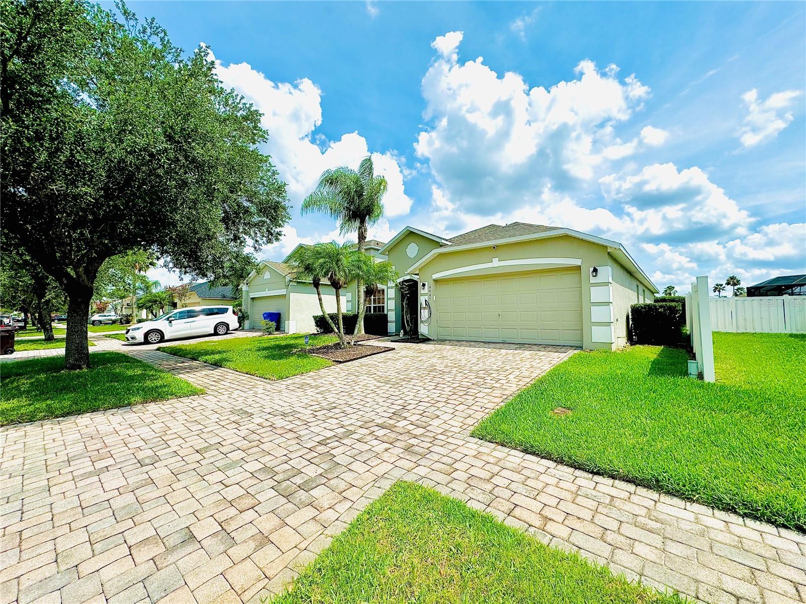 4647 Cumbrian Lake Dr, Kissimmee, FL 34746