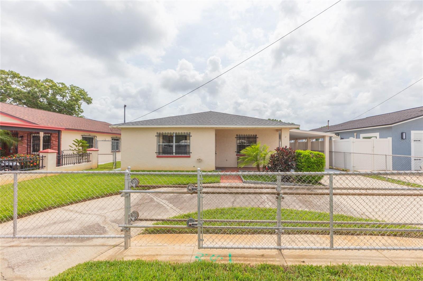 6611 N Clark Ave, Tampa, FL 33614 photo