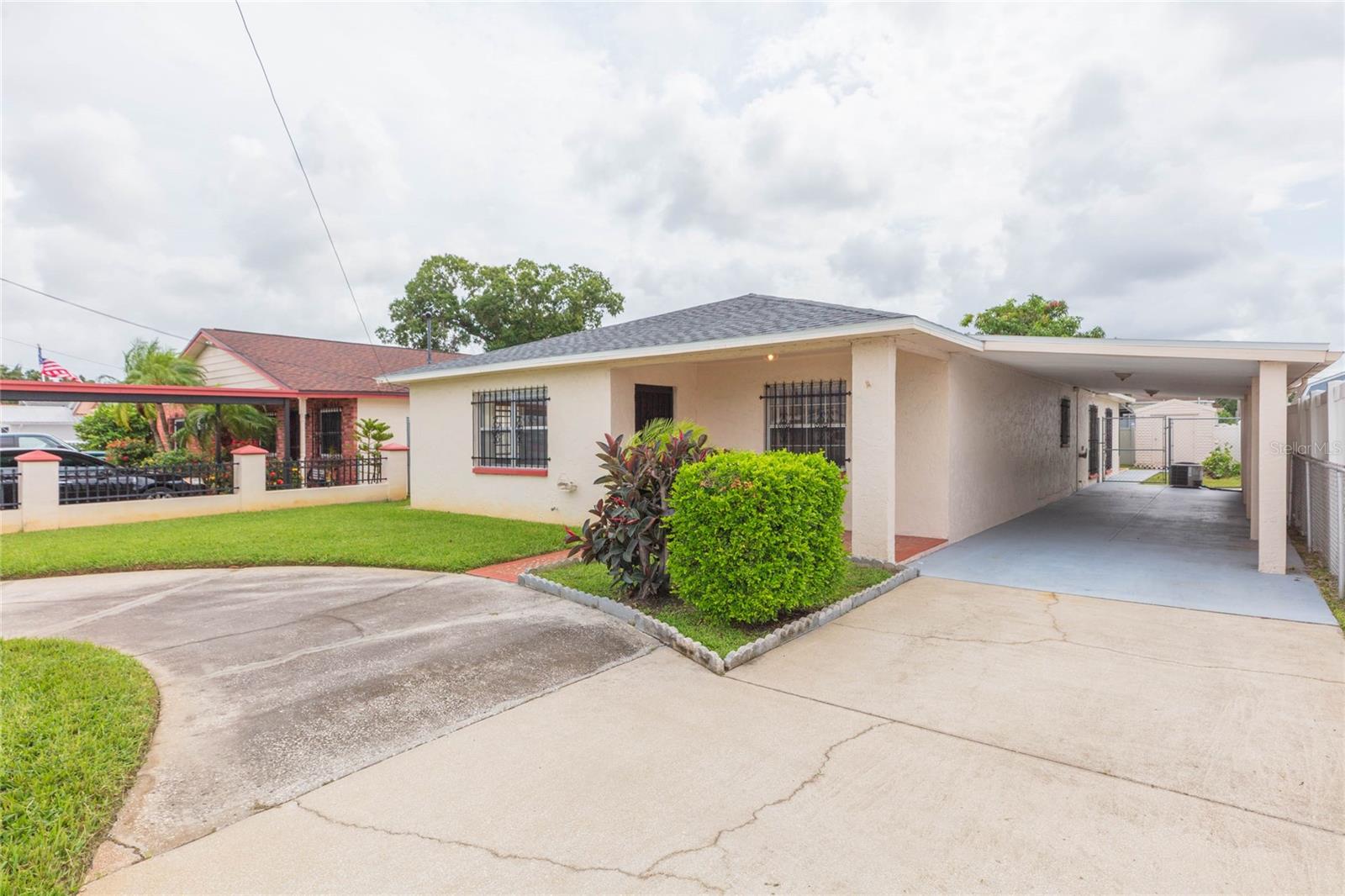 6611 N Clark Ave, Tampa, FL 33614 photo