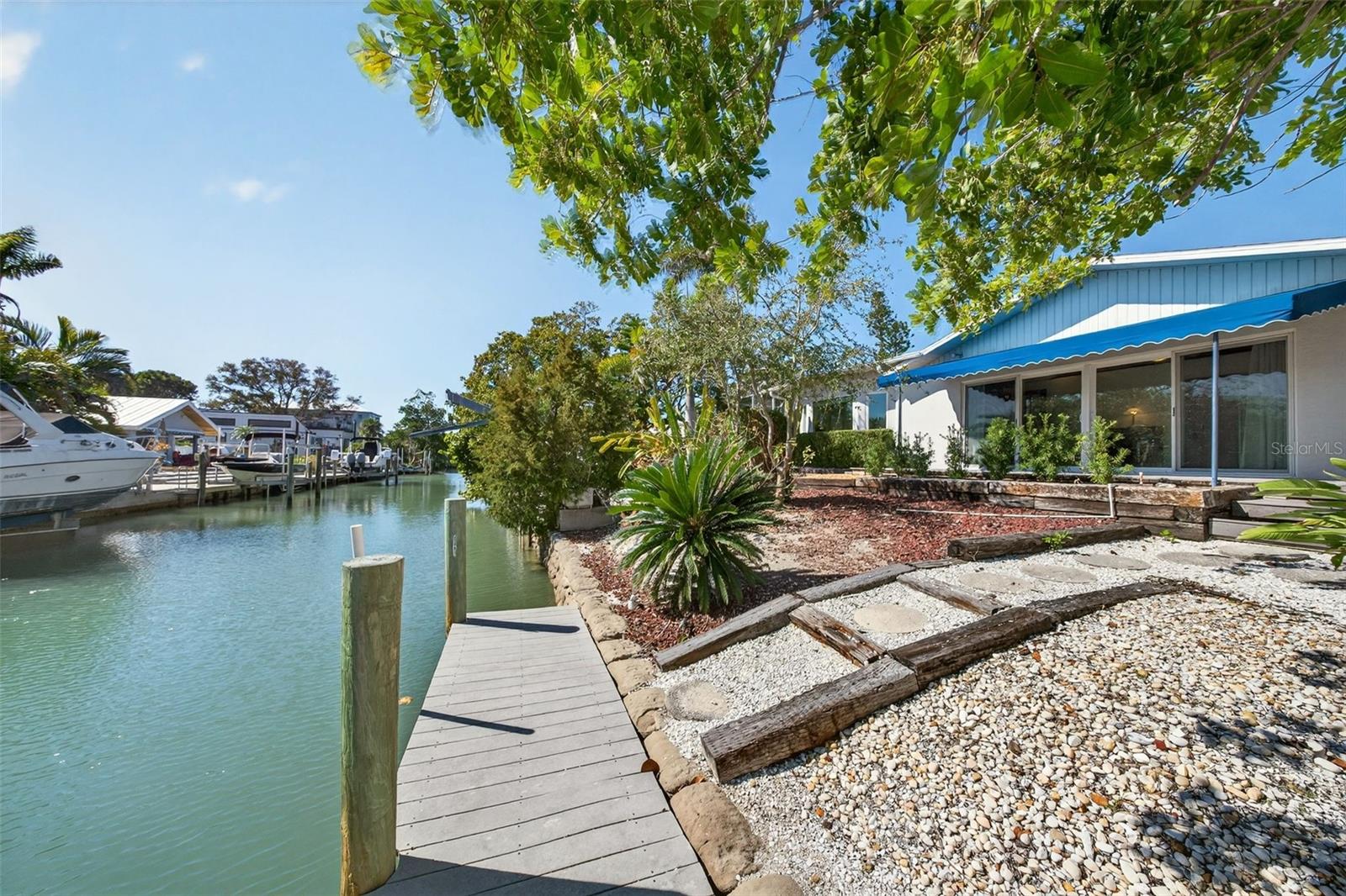 550 De Narvaez Dr, Longboat Key, FL 34228 photo