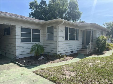 Duplex in SARASOTA FL 2415 PELICAN DRIVE.jpg