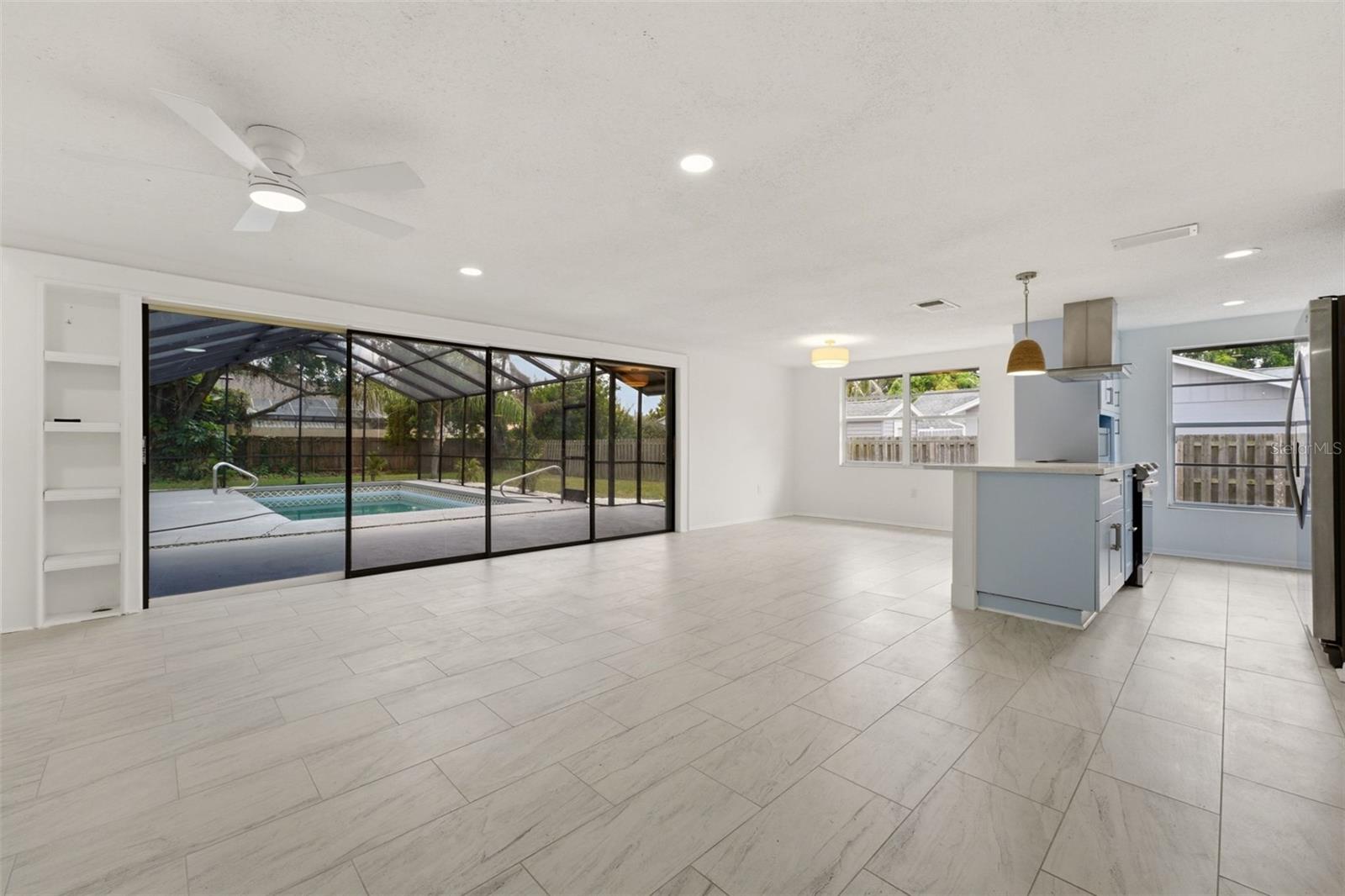 4731 Atlantic Ave, Sarasota, FL 34233 photo