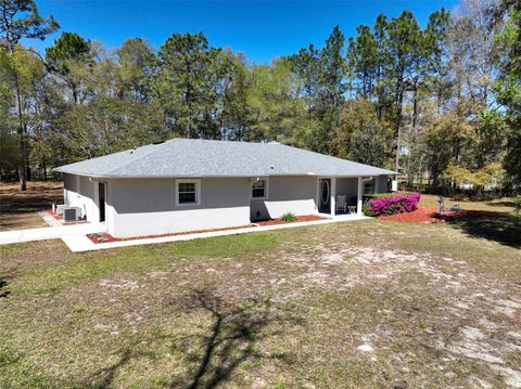 Single Family Residence in KEYSTONE HEIGHTS FL 7628 ALAMEDA WAY.jpg