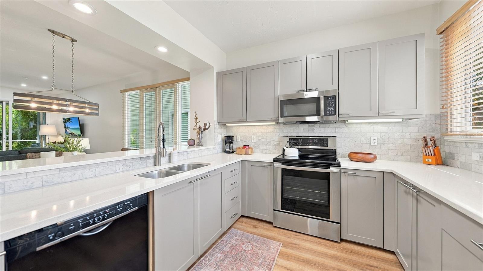 539 Forest Way #539, Longboat Key, FL 34228 photo