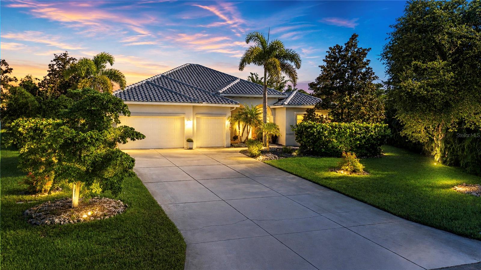 1929 24 Street Cir, Palmetto, FL 34221